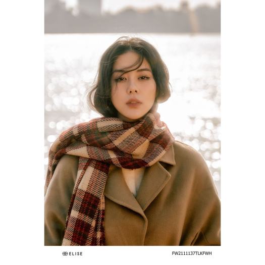 Áo khoác dạ lông cừu xẻ tà hai bên thiết kế Elise FW2103117OCWLGE