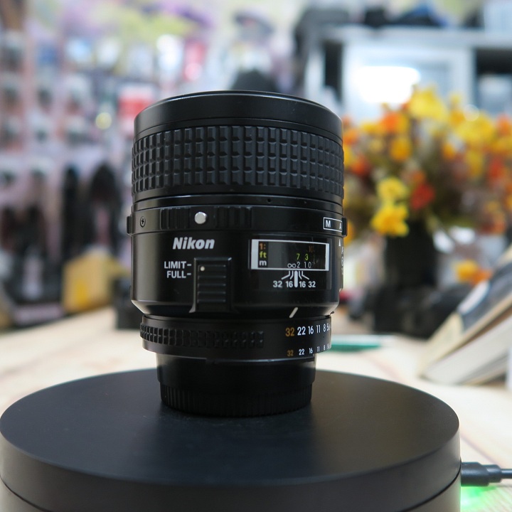 Ống kính Nikon D 60f2.8 Micro (ống kính chân dung và macro)