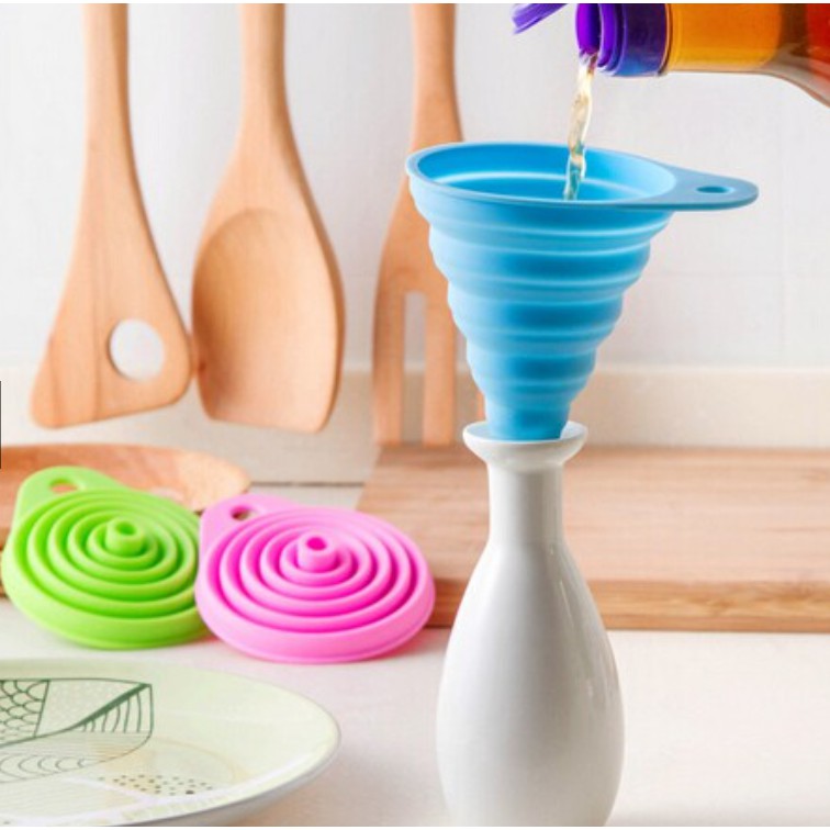 2 Phễu gấp gọn tiện dụng
