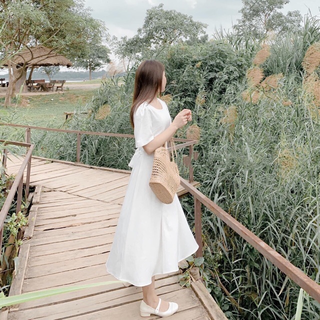 [HCM]Đầm trắng cổ tròn thắt eo (kèm hình thật)
