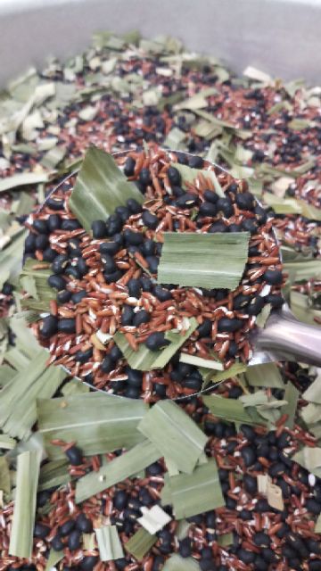 500g TRÀ ĐẬU ĐEN GẠO LỨT LÁ DỨA (LÁ NẾP THƠM)