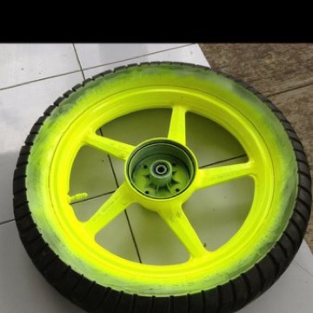 [HCM]Samurai 56 - Sơn xịt màu Vàng Huỳnh Quang