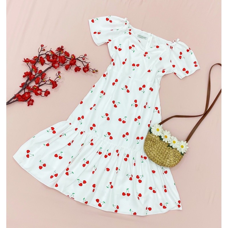 Đầm cherry đỏ đuôi cá (kèm hình thật)