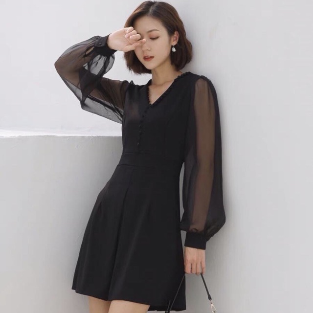 [HCM]Đầm đen tay voan phối ren cổ
