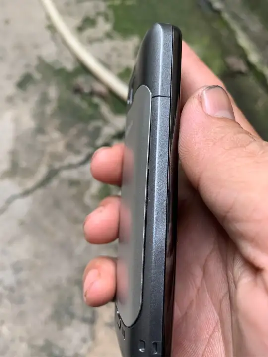 [HCM]Nokia C5 00 siêu đẹp (main zin thay vỏ mới) kèm pin sạc