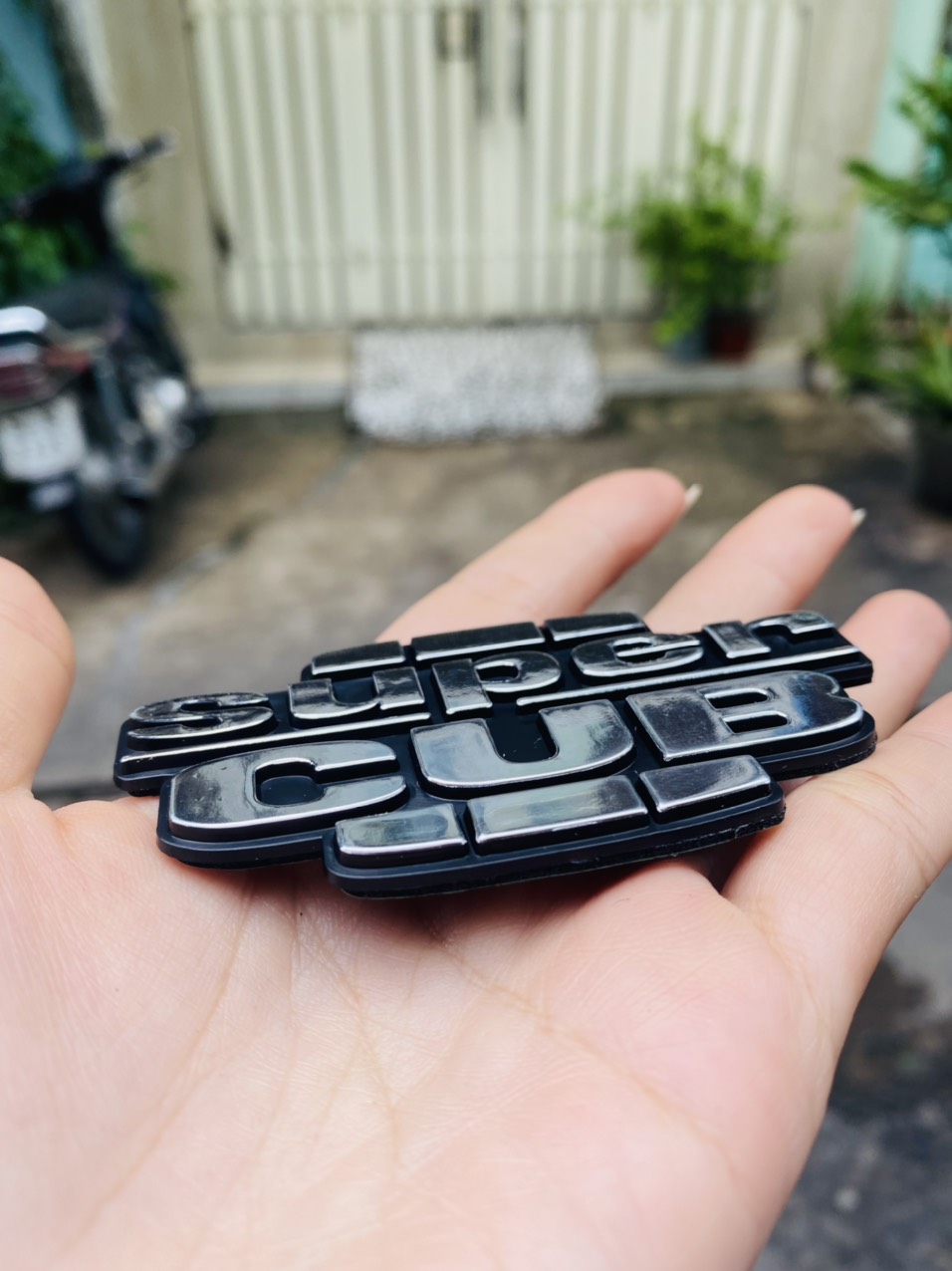 TEM XI CHỮ NỔI SUPER CUB