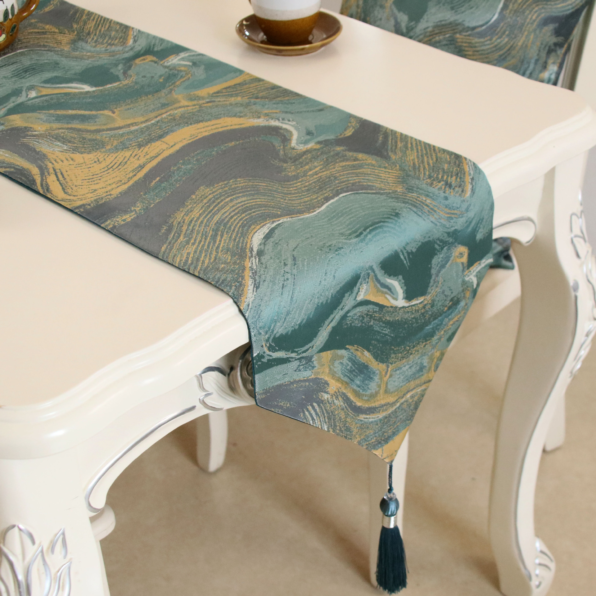 China Ink Painting Style Table Runner and Pillowcase Advanced Luxury Ink Painting Rendering Table Runner Dining Table Coffee Table Closet Shoe Cabinet Cover 32x270cm Size Suitable for 4/6/8-seat Dining Table.