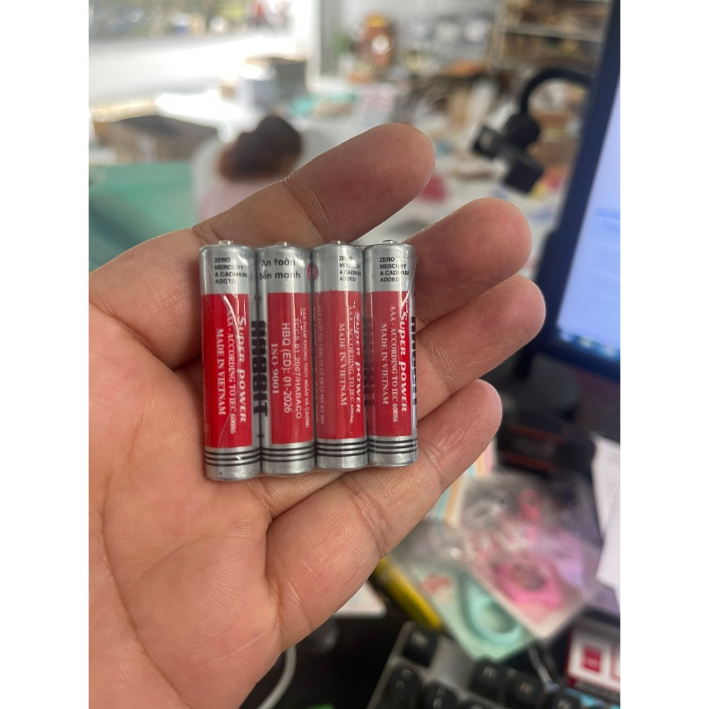 Vỉ 4 viên pin aa / aaa con thỏ tiểu r6p, đũa r03p