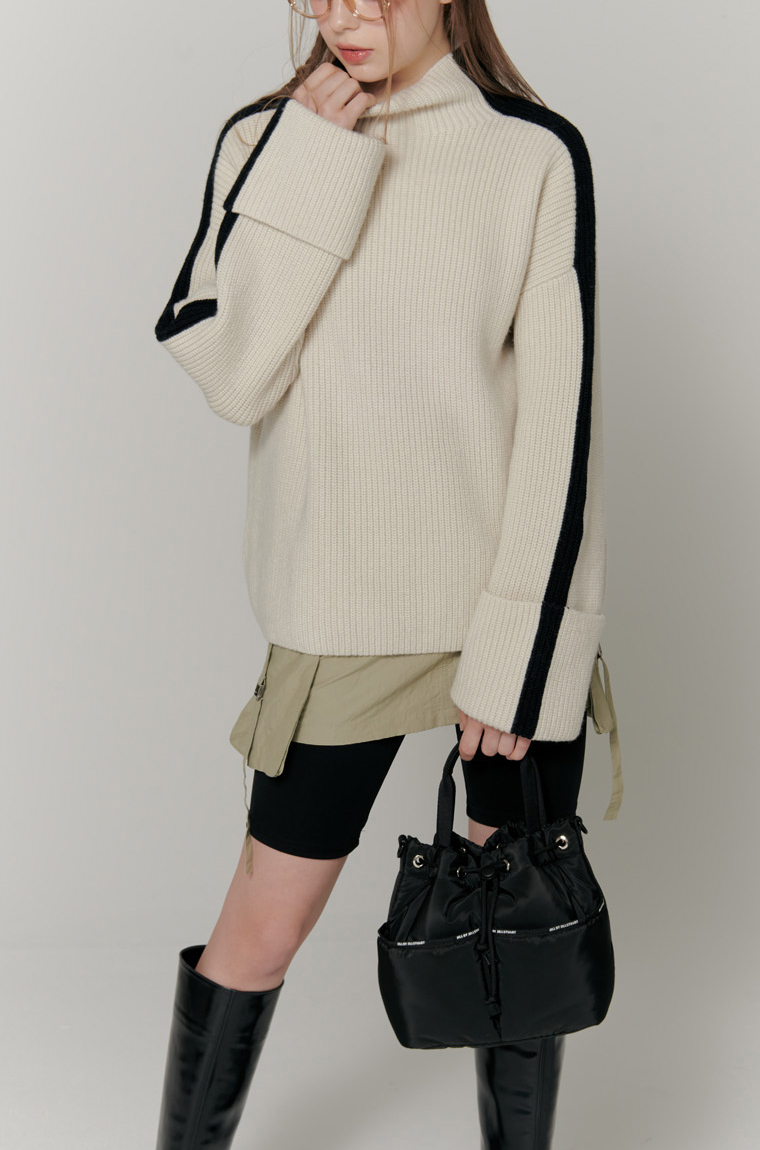 JILLSTUART Eddie Puffer Drawstring Bag - 2 Colors | Lazada JILLSTUART Eddie Puffer Drawstring Bag - 2 Colors | Lazada