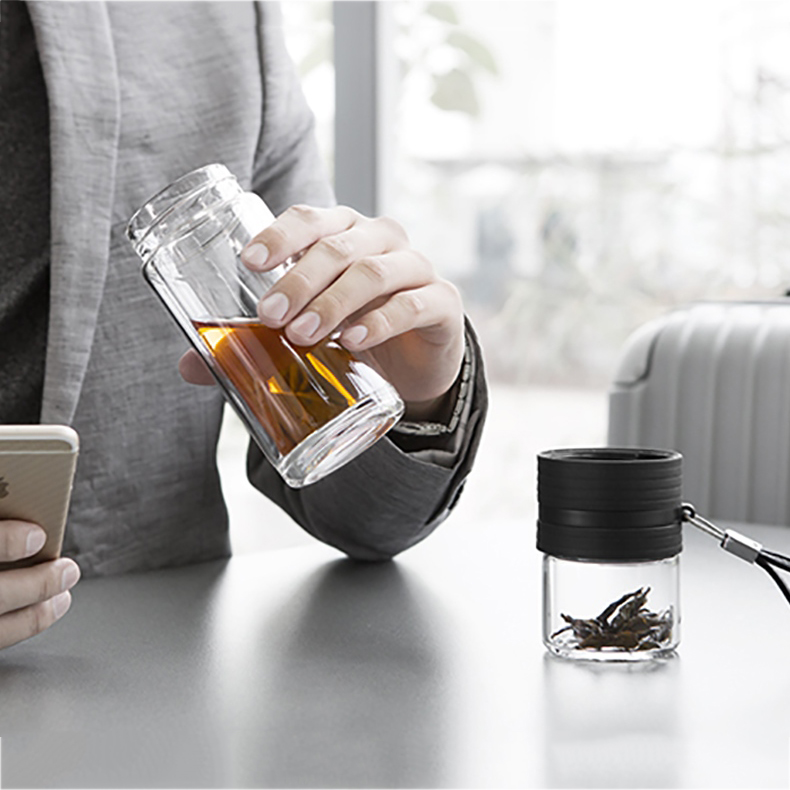 Bình lọc trà travel Samadoyo C001C (nâu) 238mL