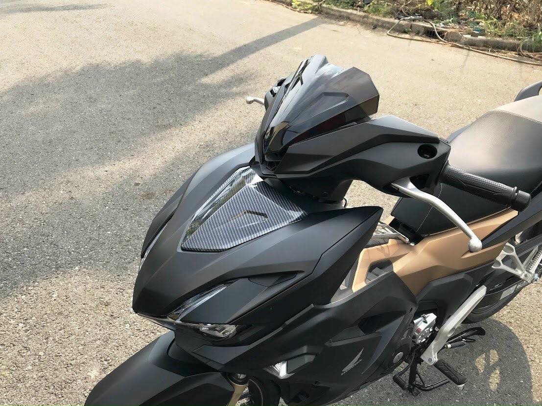Ốp đầu/ mão/ Chắn gió xe WinnerX 2022 v3 (khói )