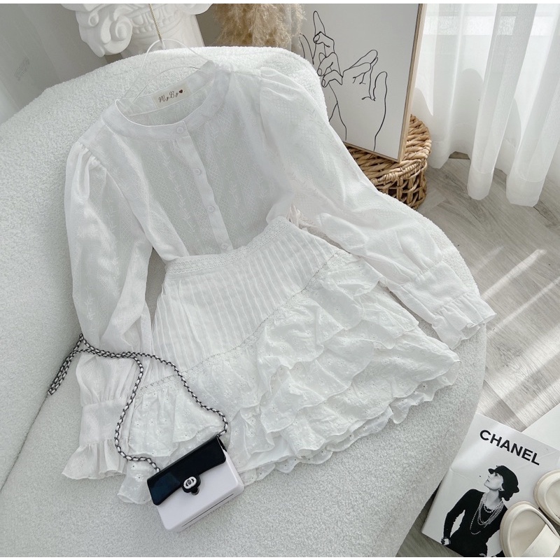 Set áo xô ren hoa cổ trụ + chân váy tầng xéo bèo