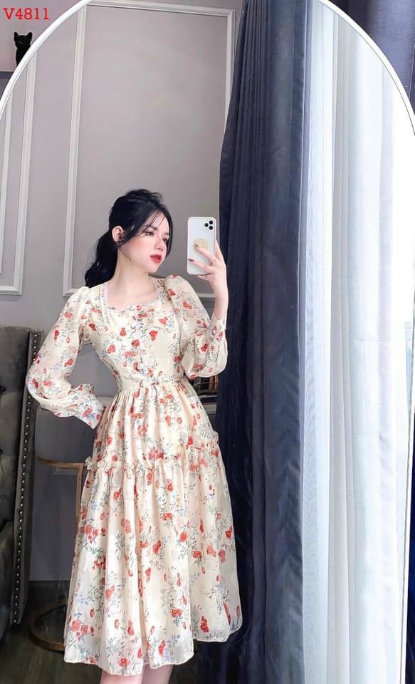 Đầm lụa hoa phối cúc xinh lung linh đủ 2 màu như hình ld22 T79