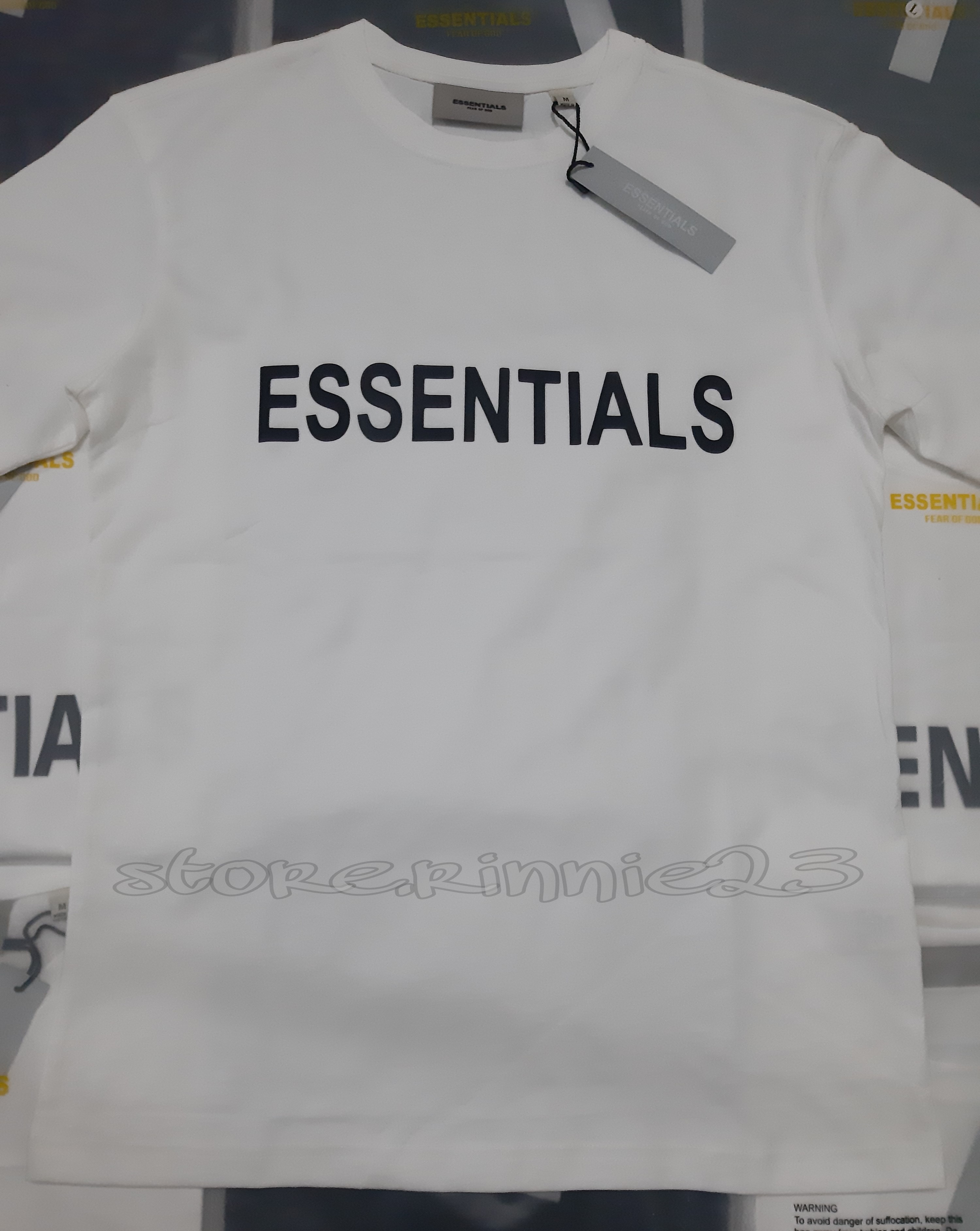 Áo Thun Essentials Chữ In Nổi 3D