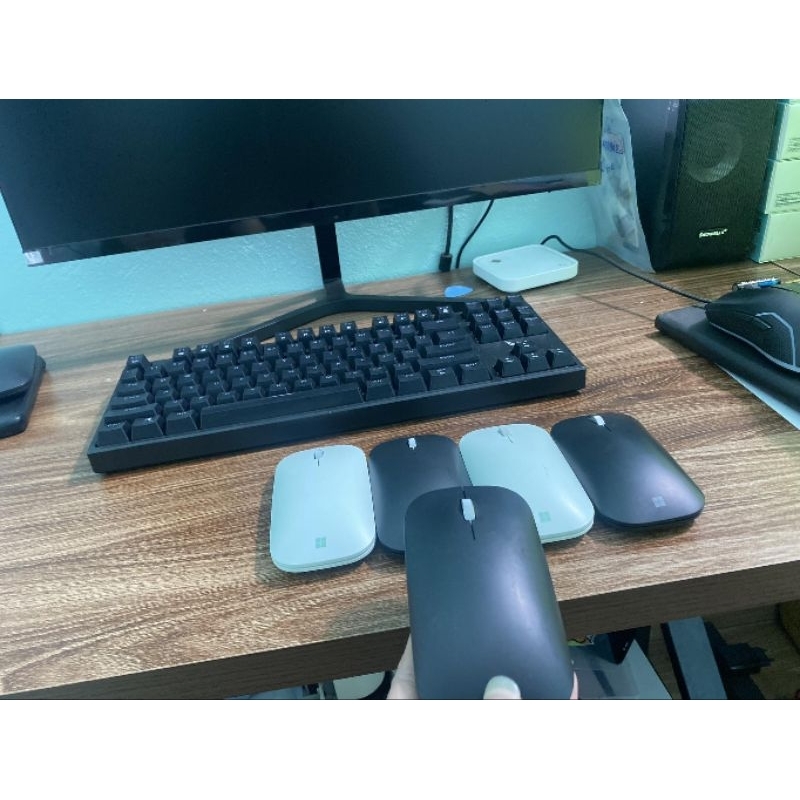 Chuột Microsoft Surface Mouse bluetooth MT1799 hàng like new chính hãng a