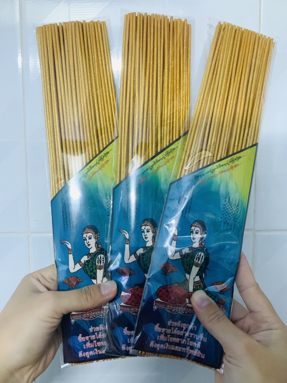 [HCM]Nhang thần tài nhập khẩu thái lan 79 cây