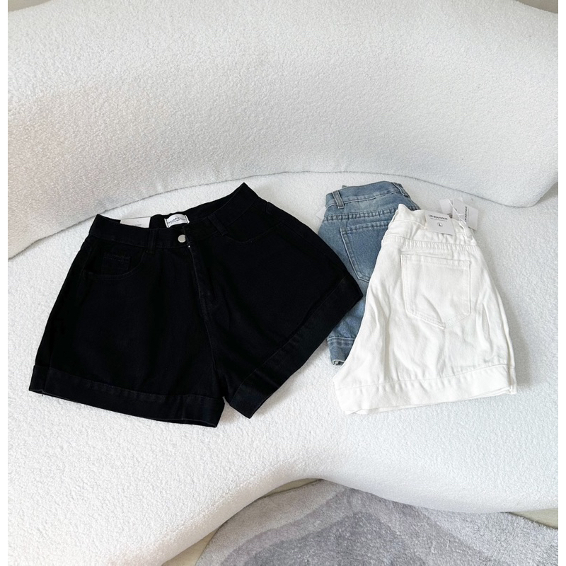 Quần short jean lưng cao ống rộng