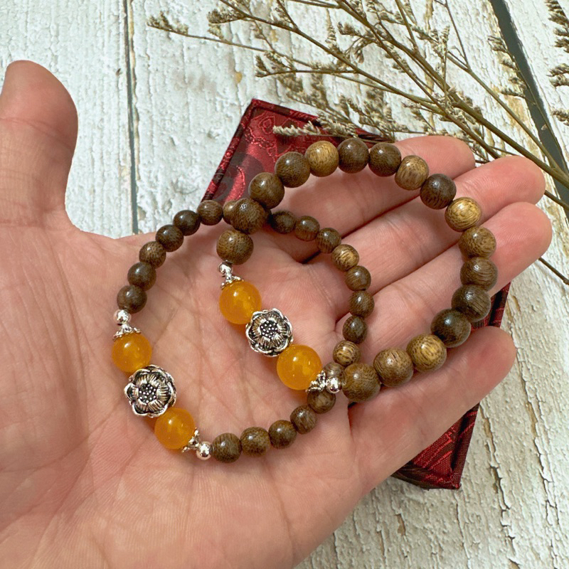 Vòng trầm hương mix charm sen bạc đủ mầu đủ mệnh tặng kèm hộp đựng