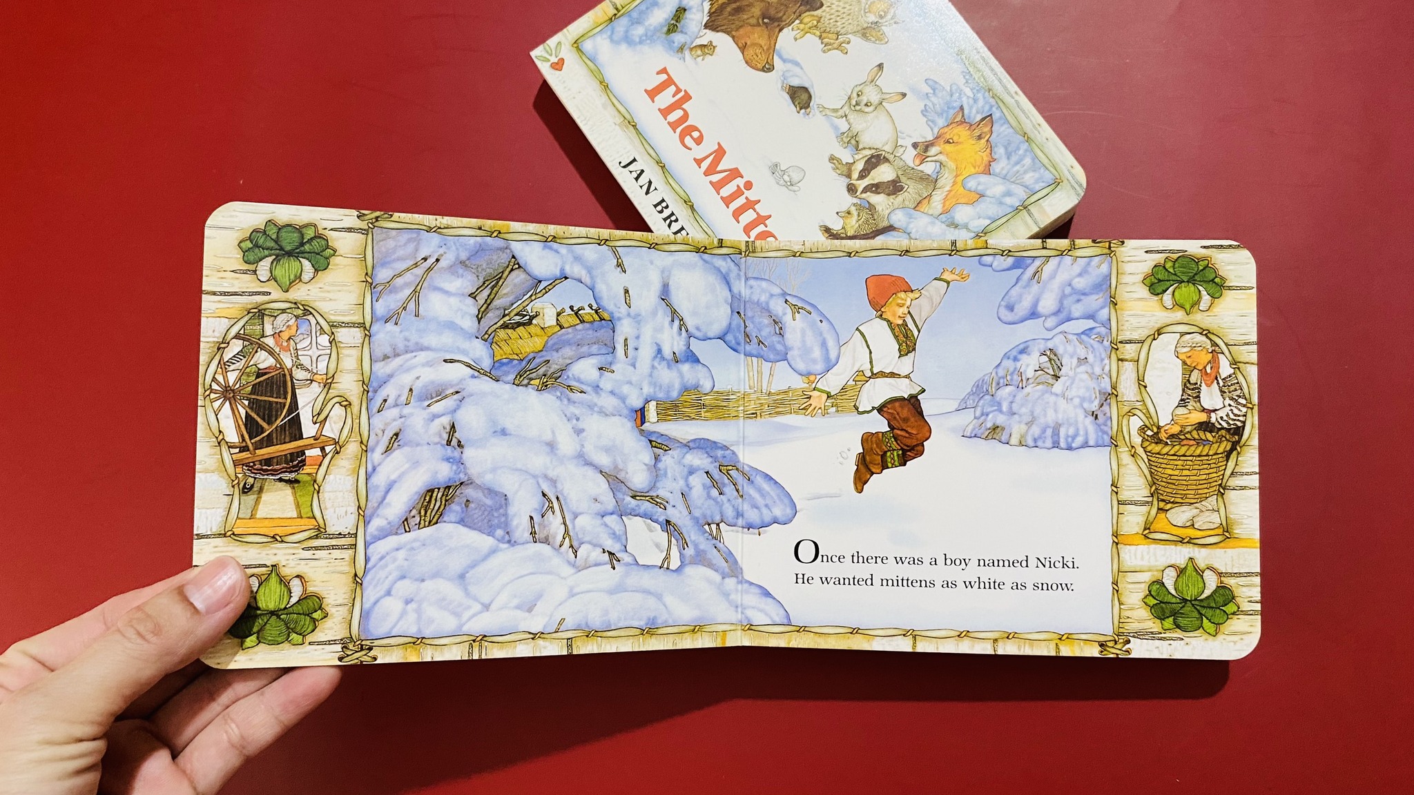 Sách The Mitten (Board Book)