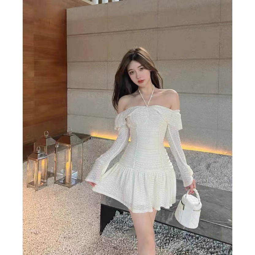 JaneQ Đầm trễ vai hoa nhí kiểu Pháp