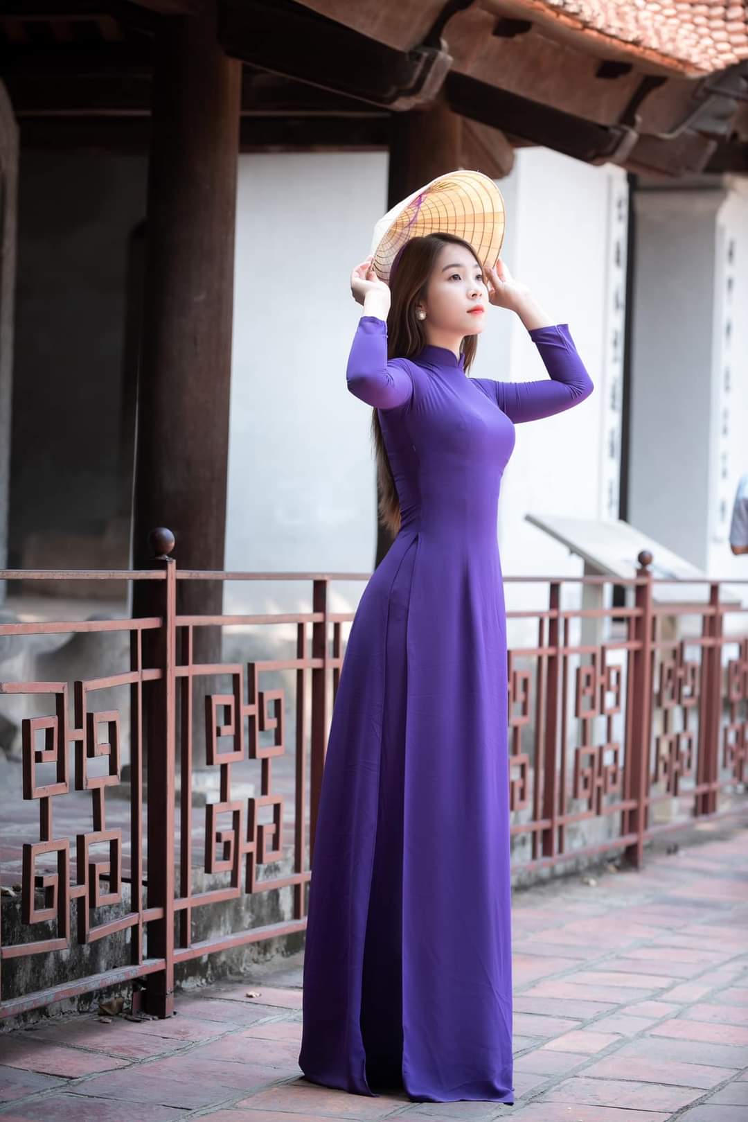 Áo dài màu tím huế mộng mơ vải lụa mỹ cao cấp mềm mịn mát
