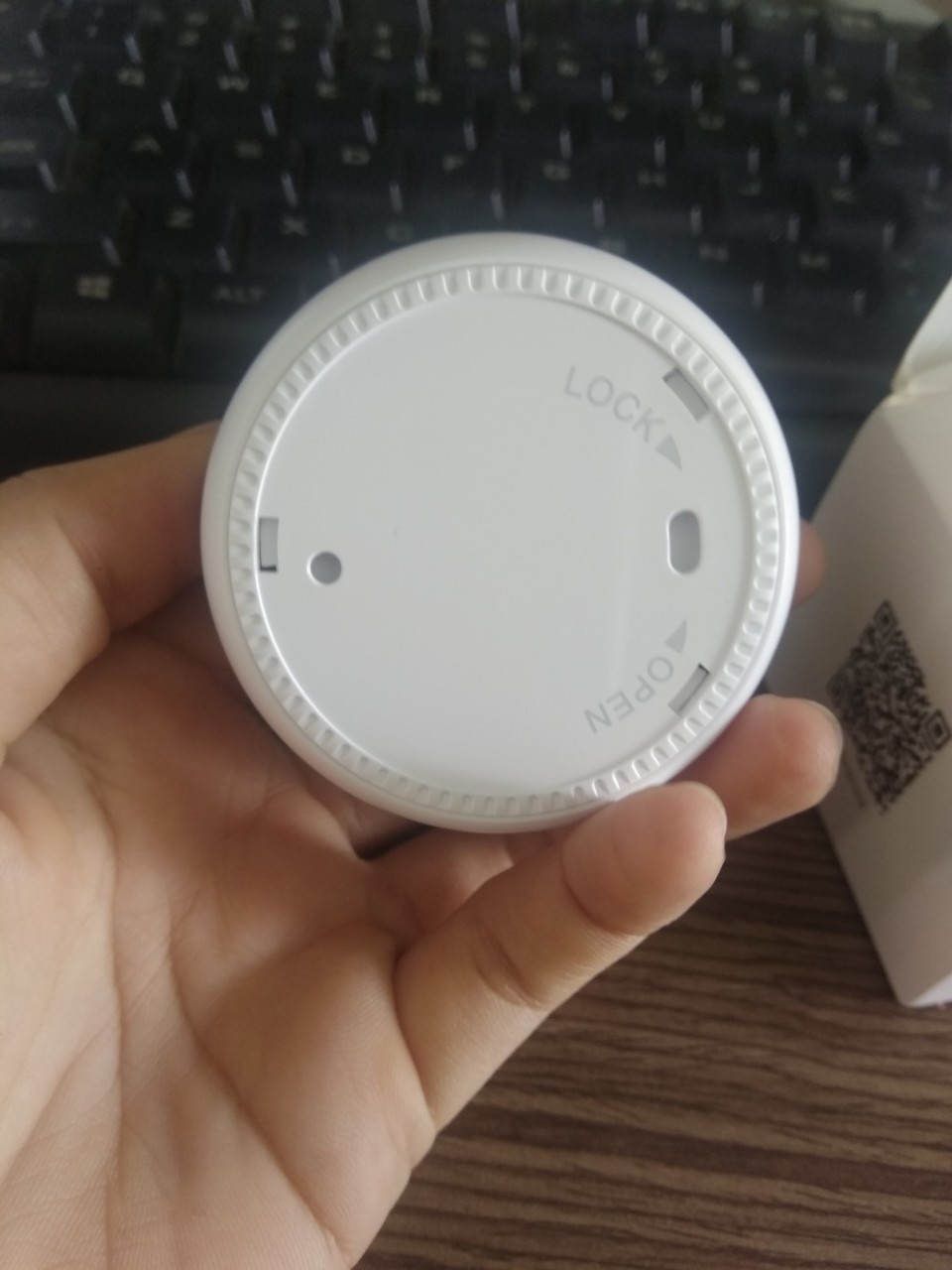 Cảm biến chuyển động gắn trần Zigbee tuya