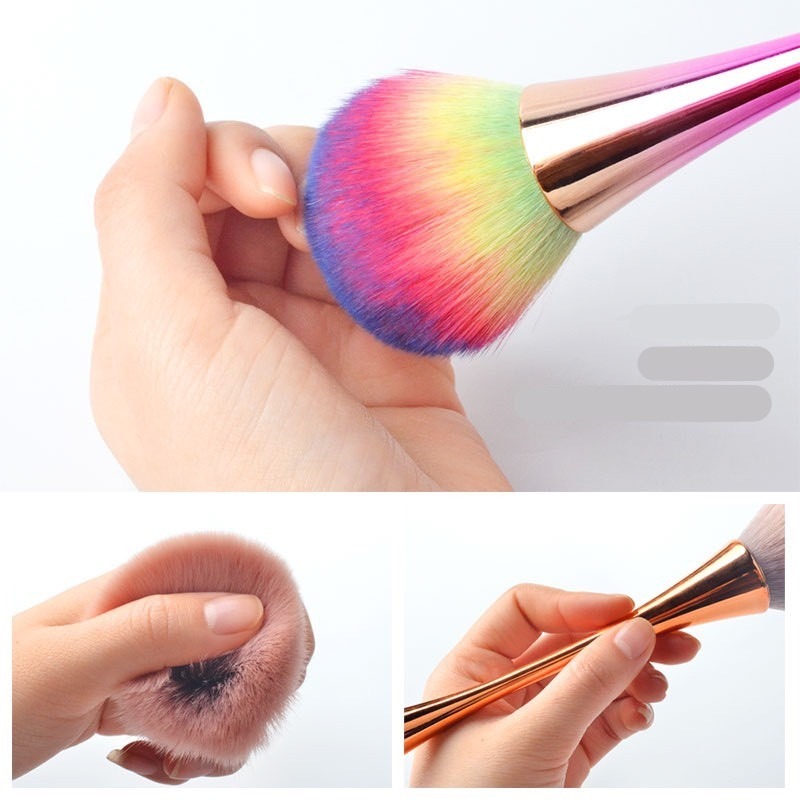 Chổi phủi bụi nail đẹp, cán dài (giao màu ngẫu nhiên)