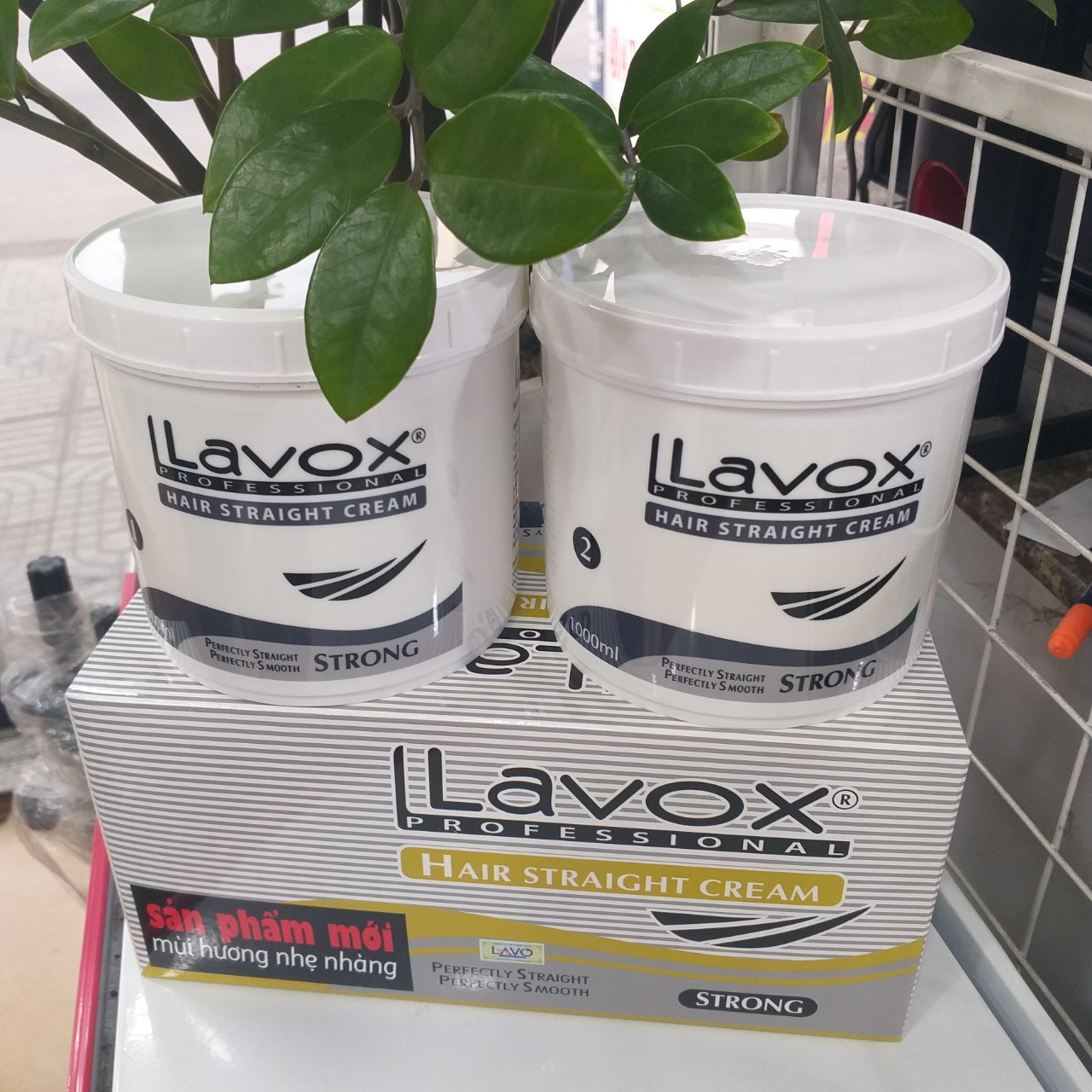 Thuốc duỗi thẳng tóc Lavox Sọc 1000ml x2