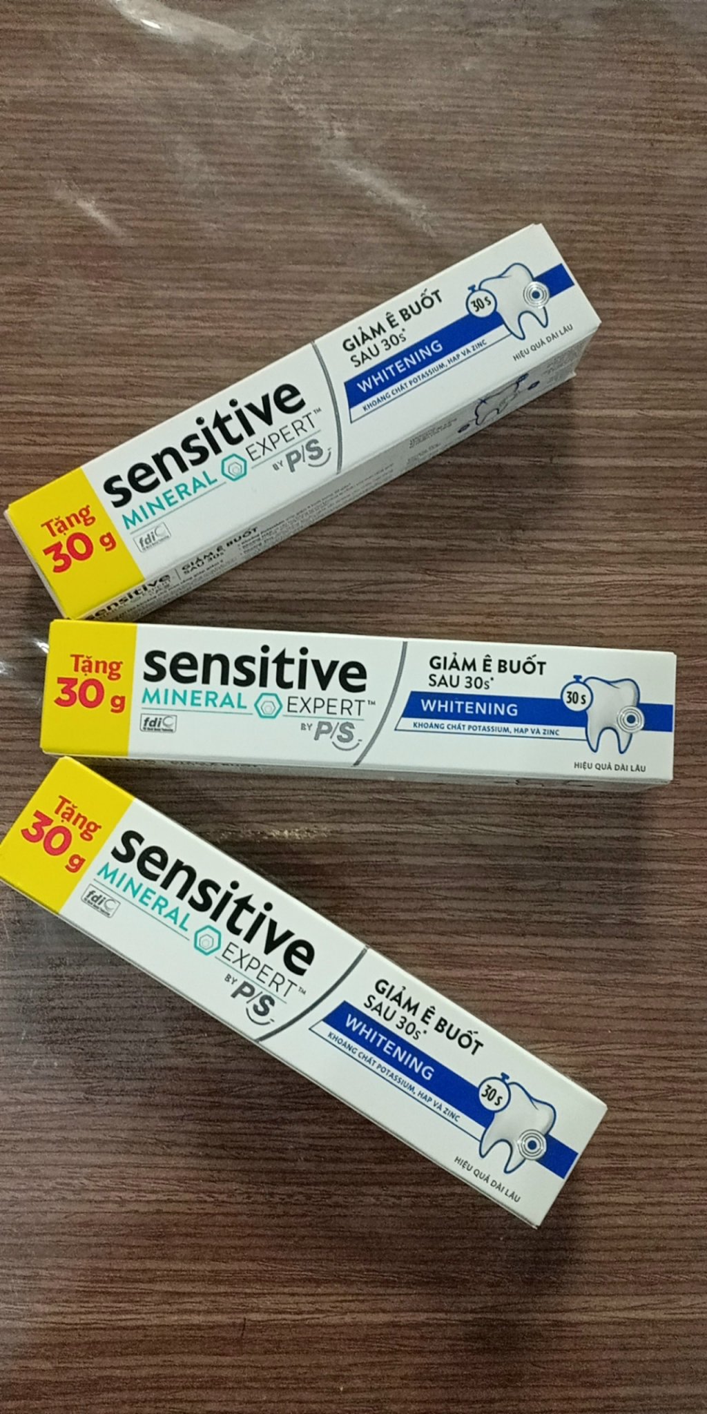 Kem đánh răng P/S 30g Sensitive chống ê buốt