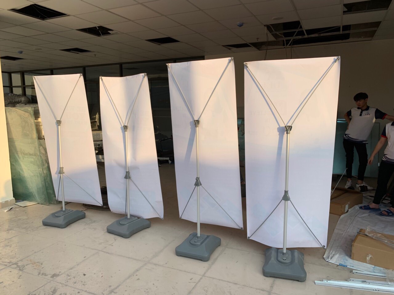 Standee Cản Gió, Standee Đế Nước 2 Mặt Ngoài Trời