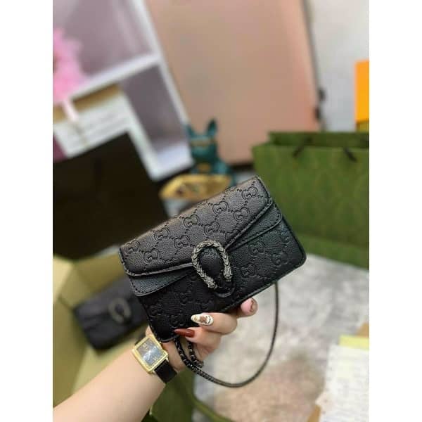 Túi xách đeo chéo gucci  đầu rồng