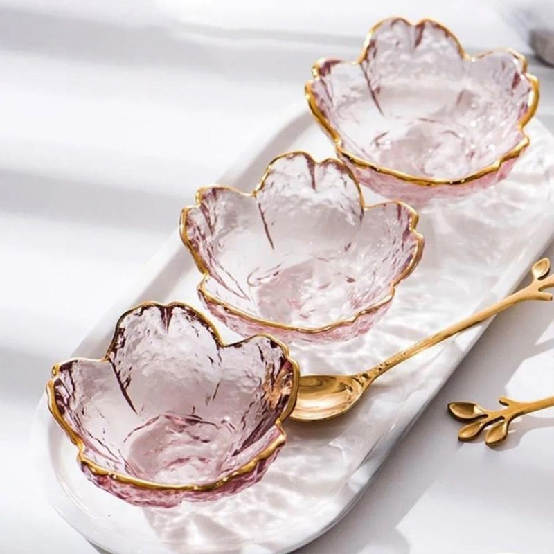 Small Glass Dish Nordic Style Gold Inlay Glass Sauce Bowl BBQ Seasoning Dipping Flower Petal Bowl Glass Seasoning Dish. 