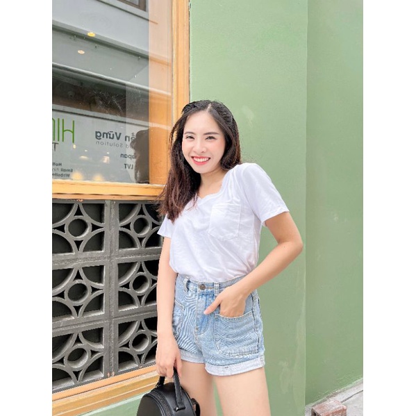 Áo thun trơn cổ tim kiểu dáng trẻ trung chất cotton