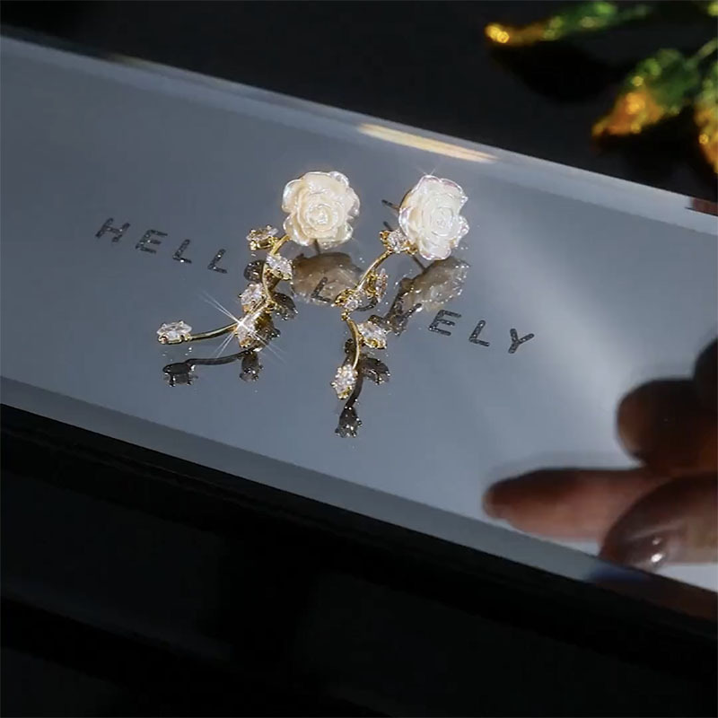 %E3%80%90Special%20offer%E3%80%91Camellia%20Earrings%20Niche%20Design%20High-grade%20Sweet%20Long%20Tassel%20Earrings%20Gentle%20Exquisite%20Rose%20Earrings%20Women%20-%20Image%204