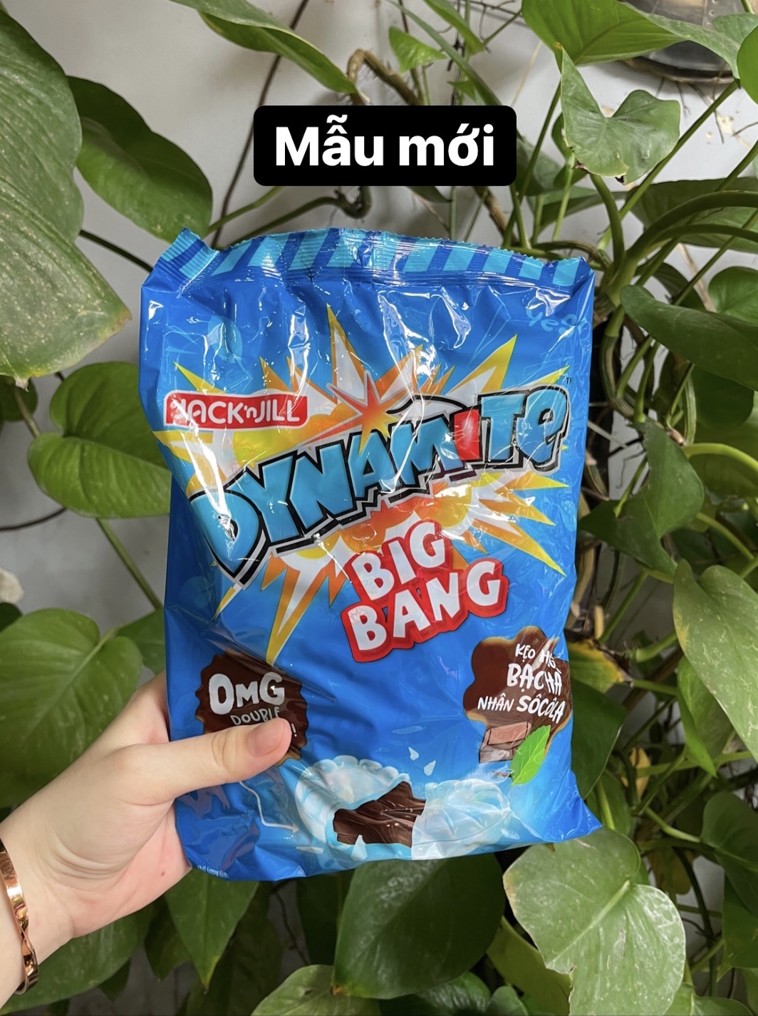Kẹo The Nhân Đại Dynamite BigBang Hương Bạc Hà Nhân Sôcôla (Gói 330g)