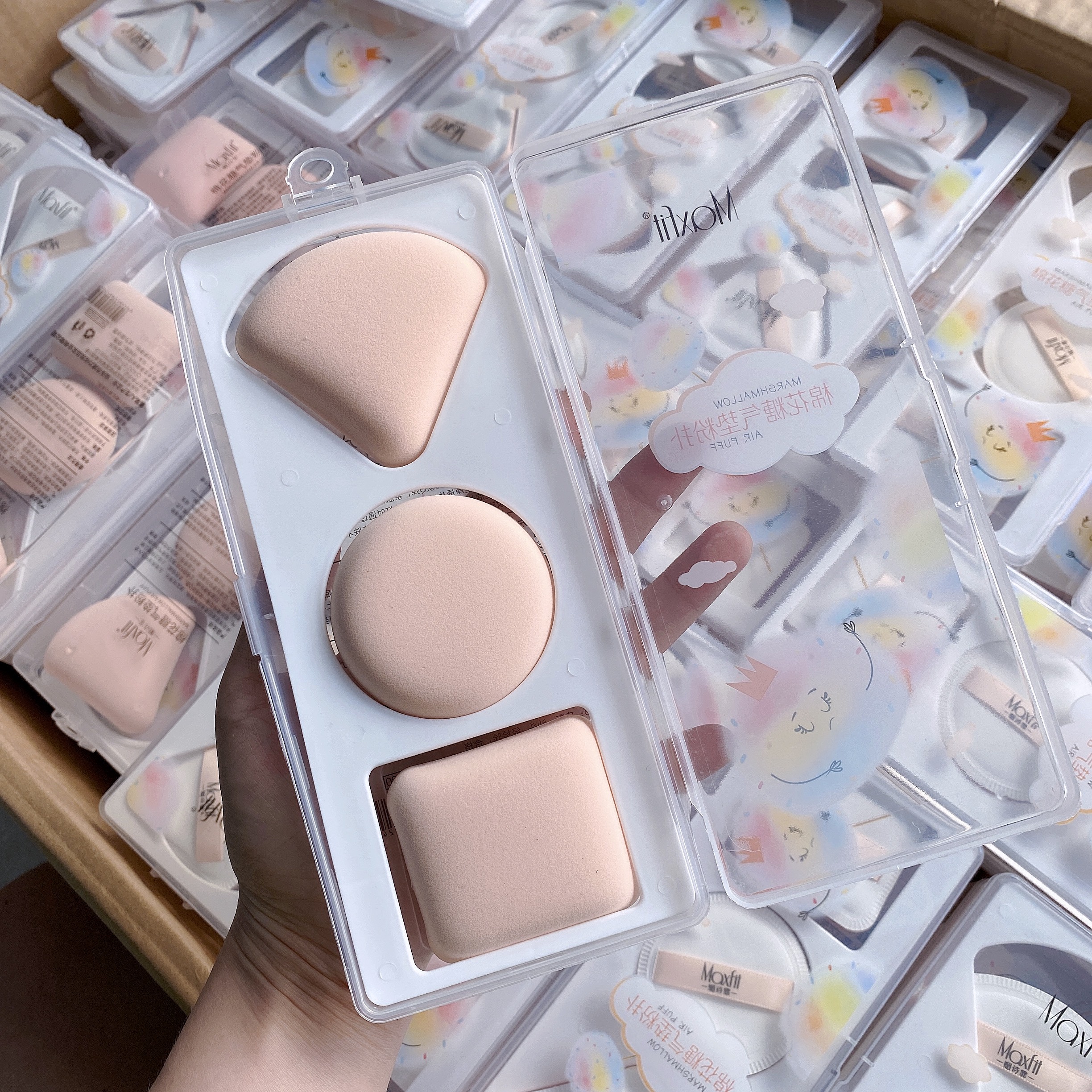 Hộp 3 mút tán phấn, mút trang điểm Maxfit xịn xò, có hộp tiện dụng - Selenshop