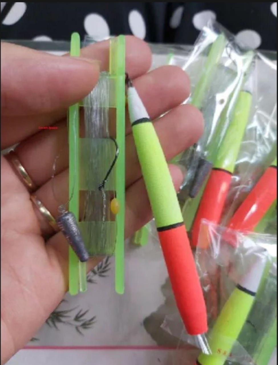 Bộ lưỡi phao mút câu cá rô, cá trê