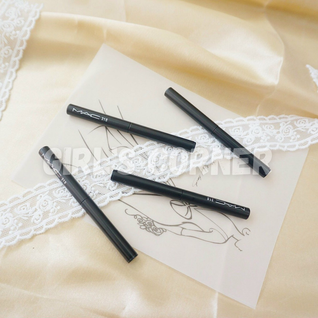 Cọ môi có nắp M318