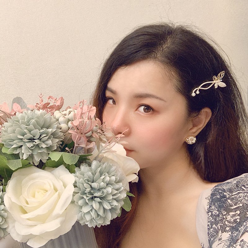 Kẹp tóc đính đá hình bướm dễ thương KT33