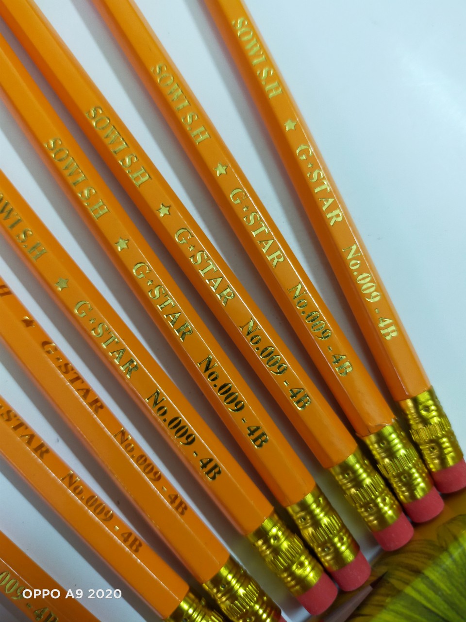 Hộp 12 bút chì Vàng GStar (2B/3B/4B/5B/6B)