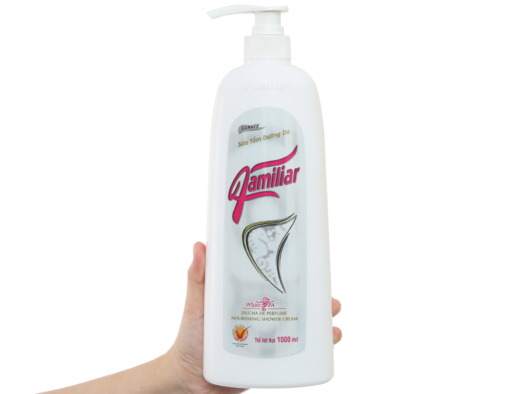 Sữa tắm dưỡng da Familiar Luxury 1 lít (sữa tắm ngựa)