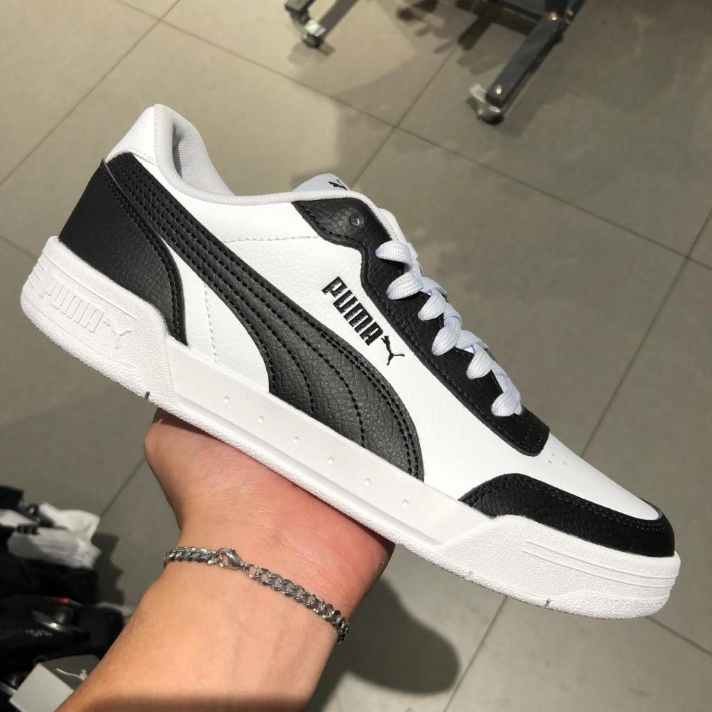 Sneakers Caracal White- Black- Black 369863 15 Sneakers Canvas