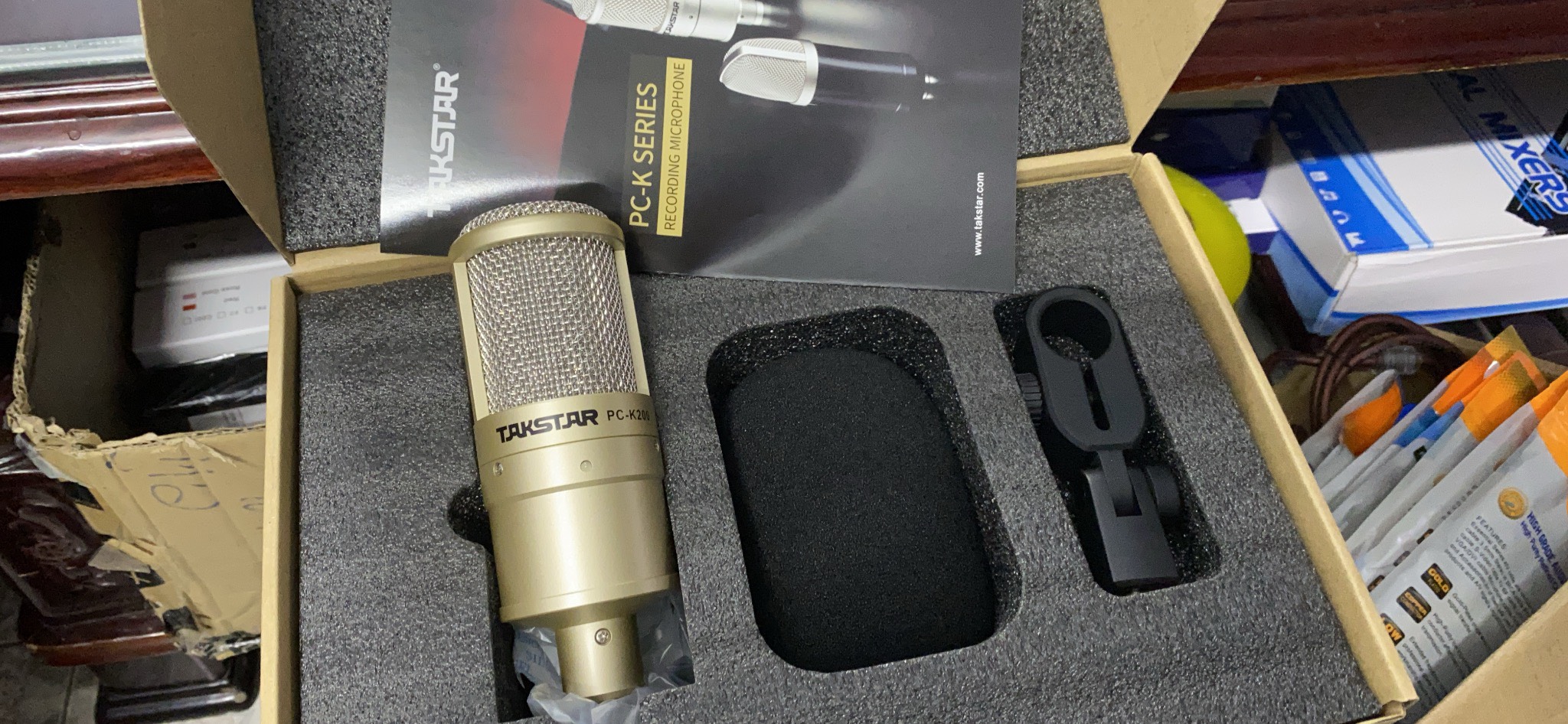 Mic thu âm TAKSTAR PC-K200