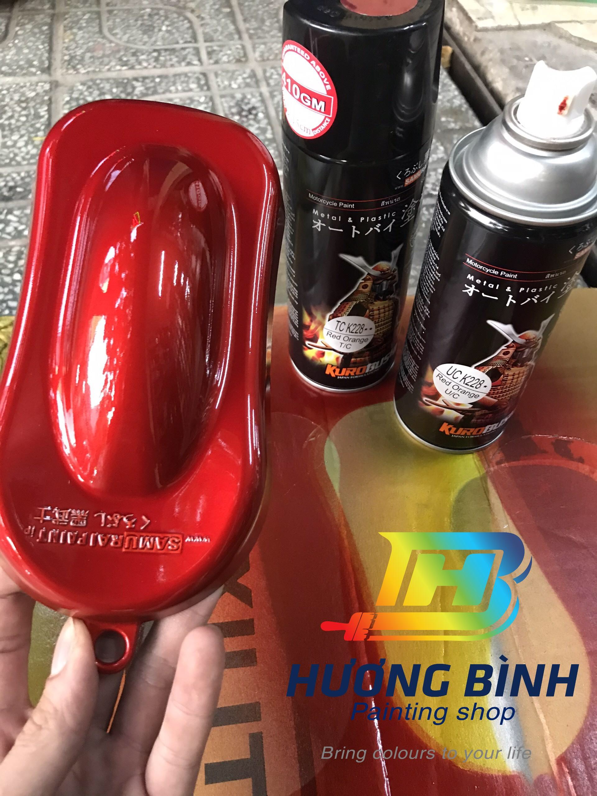 Sơn xịt Samurai màu Cam Đỏ - UCK228 + TCK228 (400ml) (QK xin lưu ý: sản phẩm là lựa chọn 2 loại sơn, chứ không phải combo 2 chai)