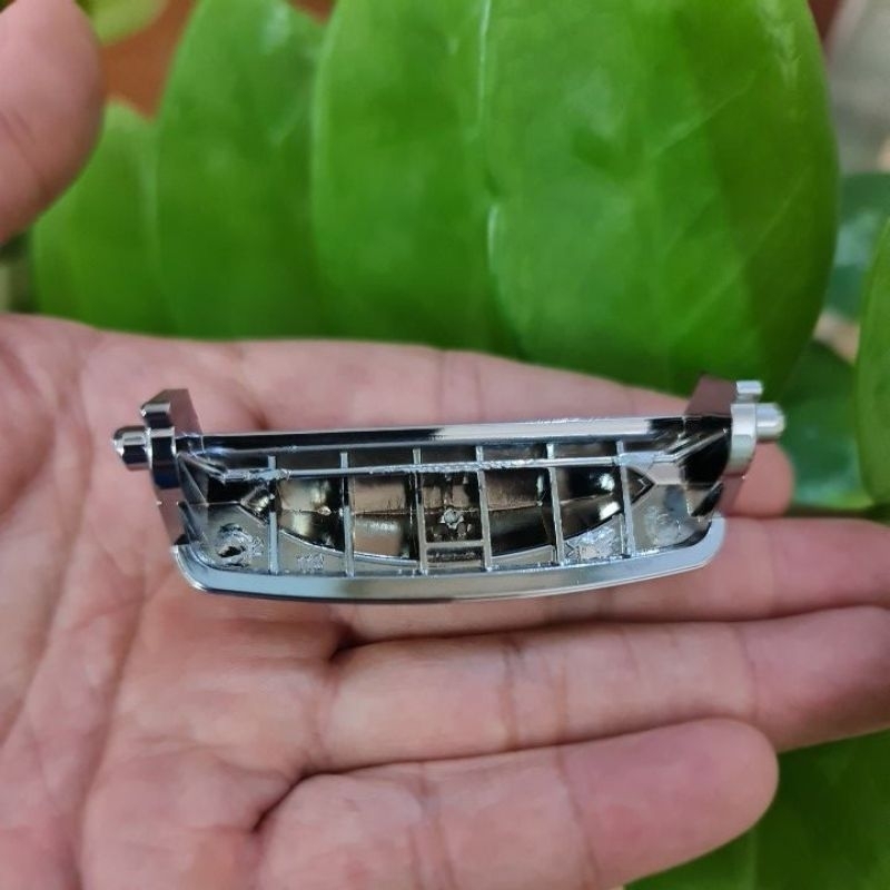 Lẫy Khóa Nồi Cơm điện Cuckoo Mã cr0631f - mã  số 112