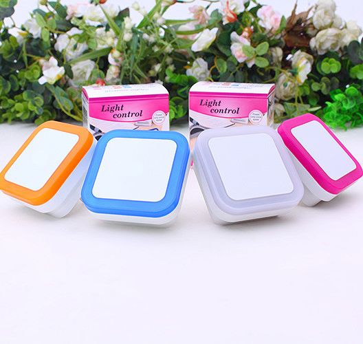 Đèn ngủ cảm biến ánh sáng