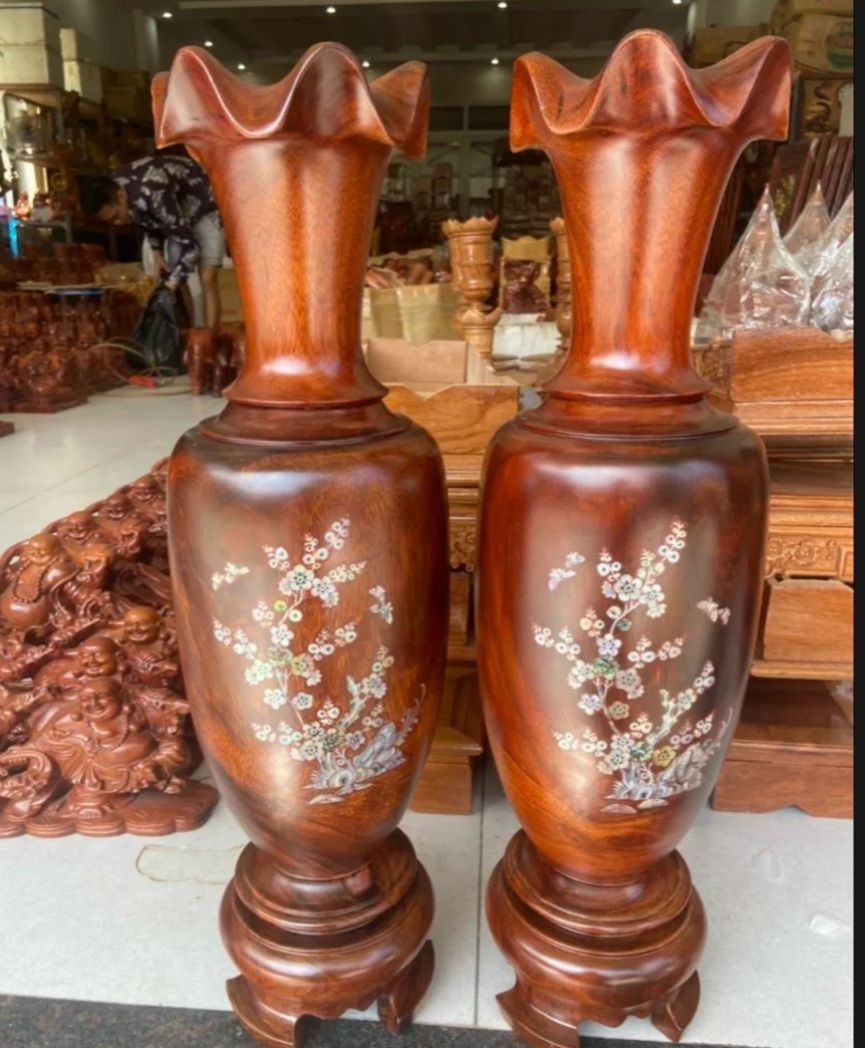 Cặp lục bình gỗ Lim nguyên khối cao 70CM vv