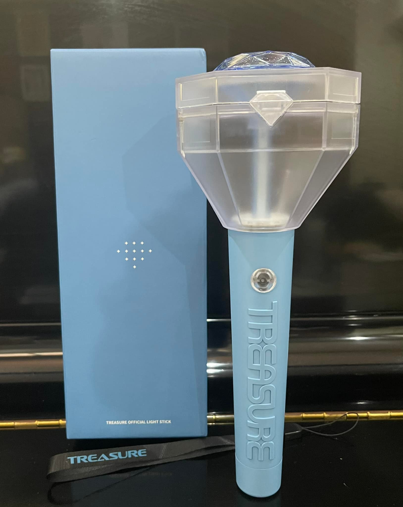 Treasure lightstick teulight - đèn cổ vũ chính hãng