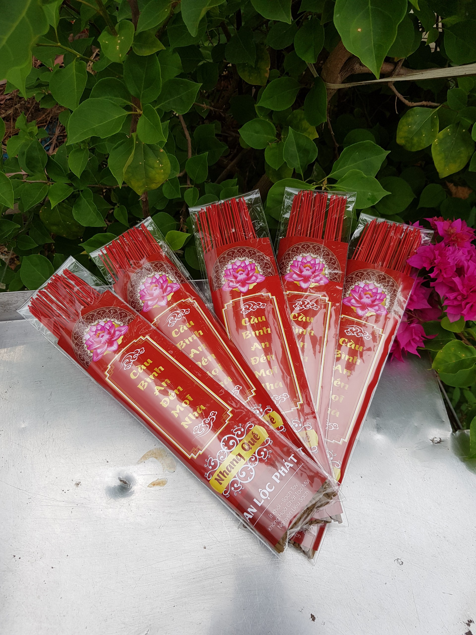 Nhang Quế Đặc Biệt - Thẻ 50 cây