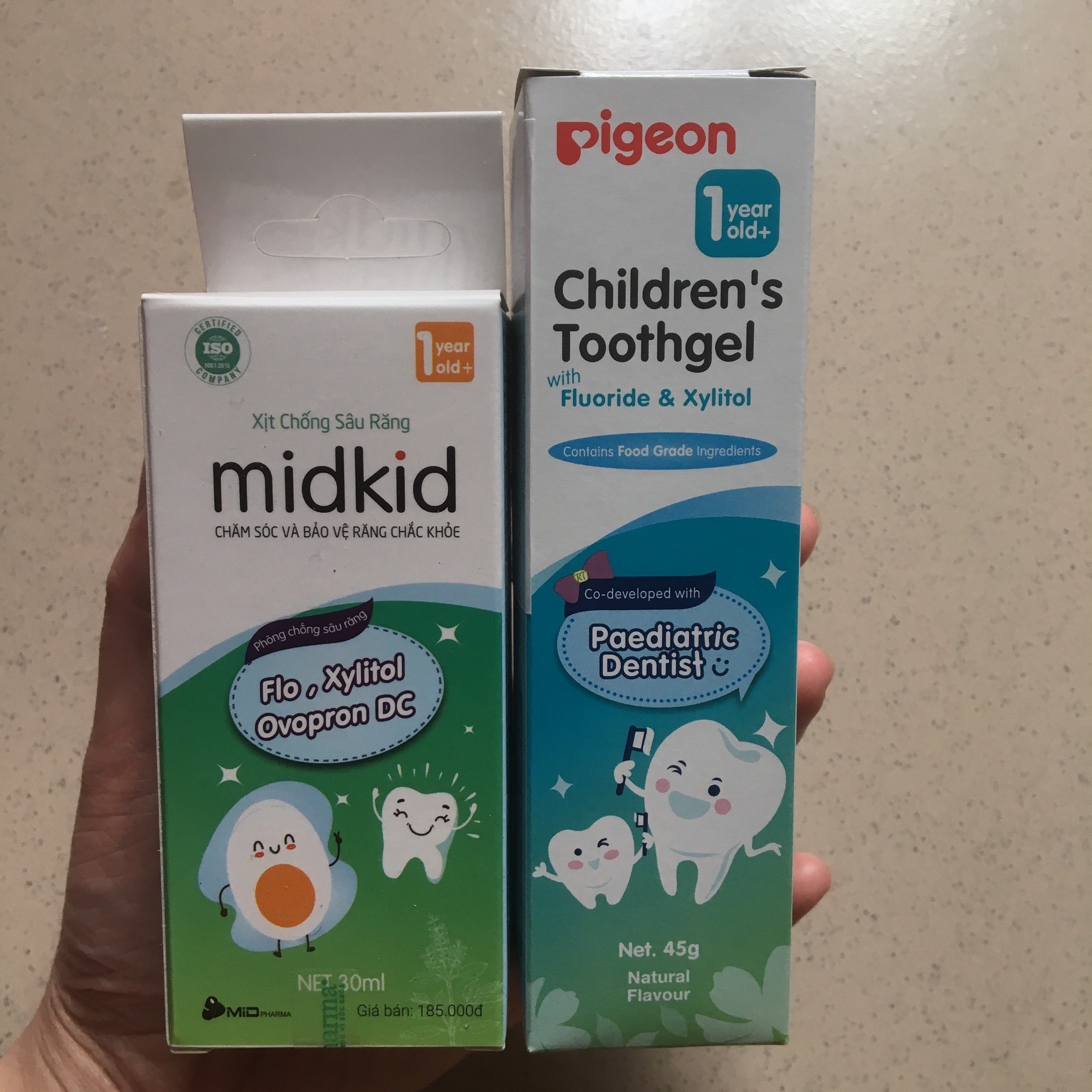 Kem đánh răng Pigeon hương tự nhiên và Xịt sâu răng Midkid cho bé từ 1 tuổi